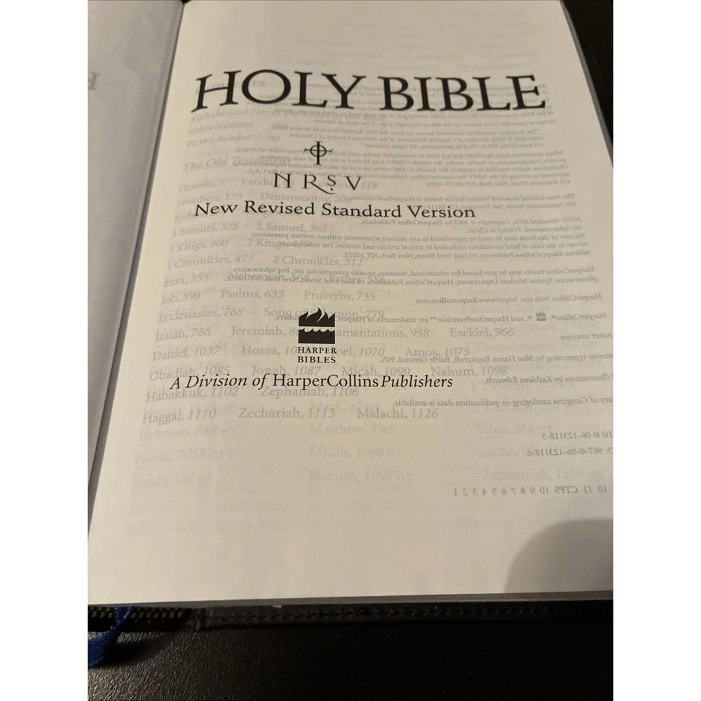 Holy Bible Harper New Revised Standard Version 2007 (Very Good)